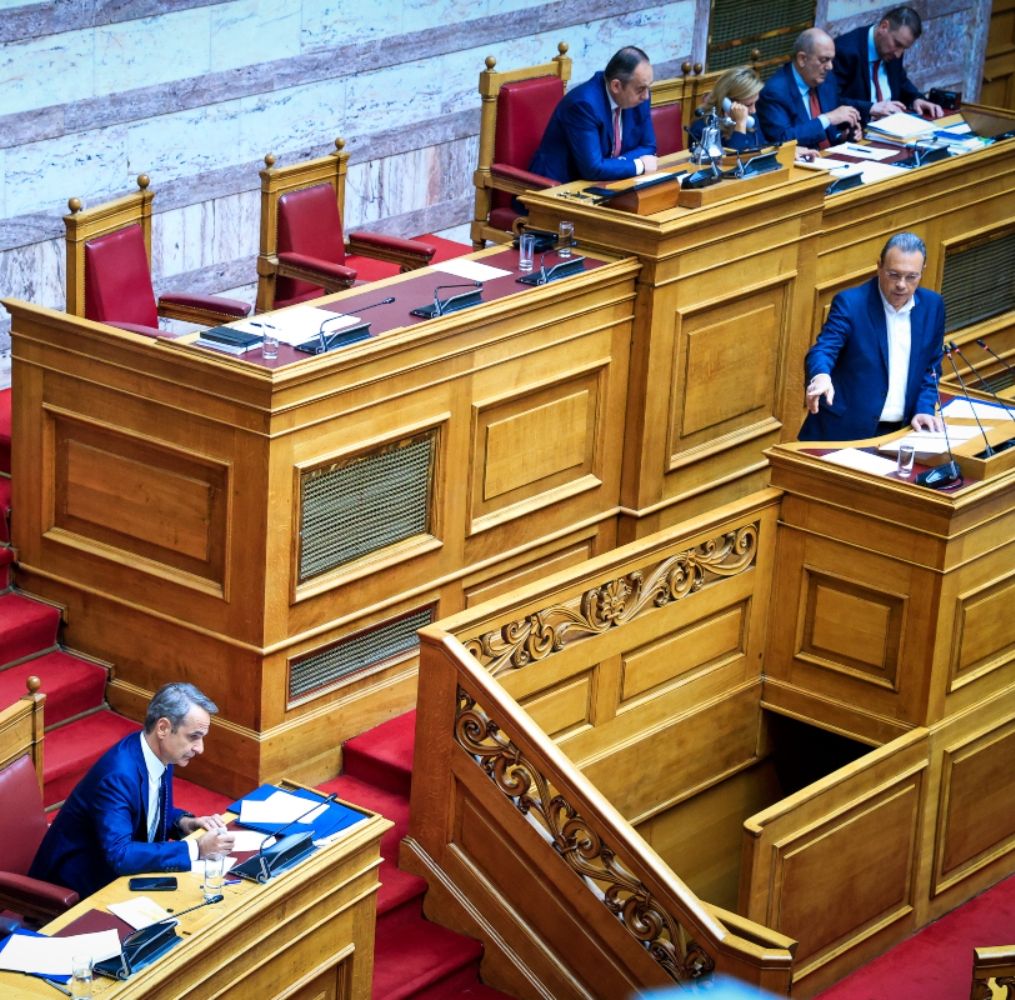 Η απουσία Τσίπρα «καίει» τον ΣΥΡΙΖΑ – Το καυστικό σχόλιο Μητσοτάκη στη Βουλή