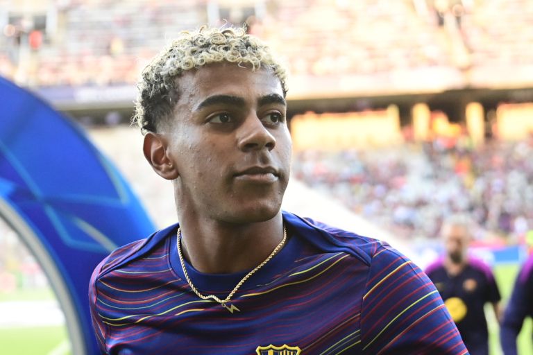 Γιαμάλ: Σοκ Από «Διάρρηξη» – Ψάχνει Ασφαλές Καταφύγιο στα 11 Εκατ. € της Σακίρα!