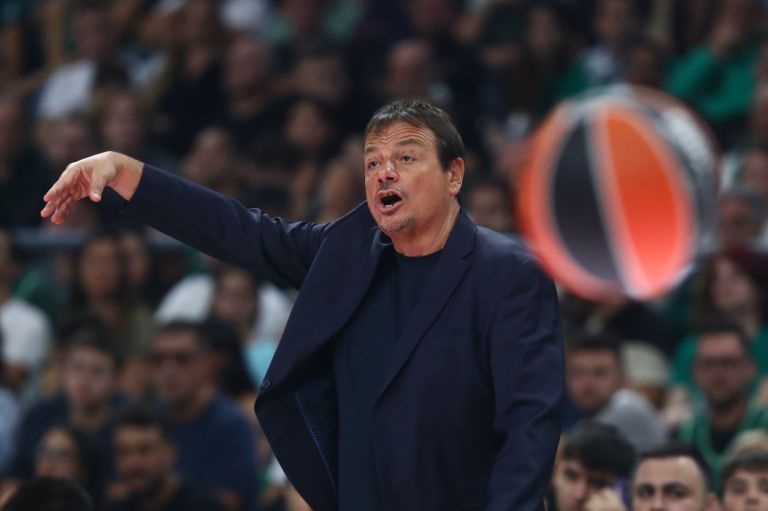 Σορτς: Ο «Non-Stop» Παίκτης που «Φωνάζει» στον Αταμάν – 13 Πόντοι σε 15 Λεπτά και 5/6 Δίποντα!