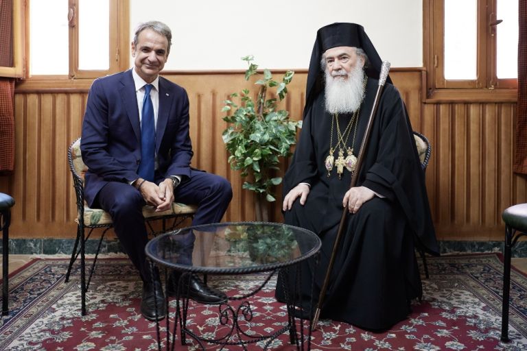 Sinai: Mitsotakis Sends Spiritual and Geopolitical Message – “Greece Protector of the Monastery”