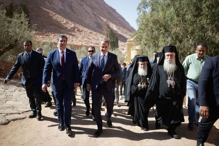 Μητσοτάκης από Σινά: «Η Ελλάδα θα συνεχίσει να είναι προστάτης και αρωγός της Ιεράς Μονής Αγίας Αικατερίνης»