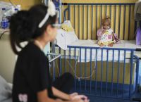 Γάζα: Παιδιά πεθαίνουν περιμένοντας διακομιδή – Ο ΠΟΥ ζητά άμεσο άνοιγμα ασφαλών ιατρικών διαδρομών