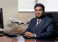 Emirates: Νέος «Βασιλιάς» Ελλάδας και Αλβανίας – Ο Tamim Φέρνει 777 και Premium Θέσεις!