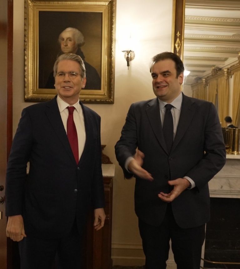 Deal Αθήνας – Ουάσινγκτον: Ο Πιερρακάκης “ποντάρει” στο αμερικανικό κεφάλαιο για τη νέα ανάπτυξη