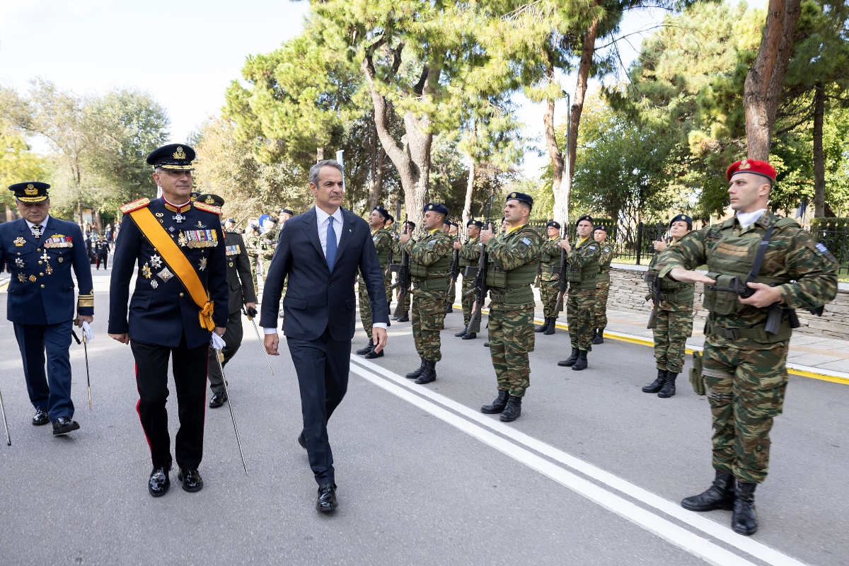 Μητσοτάκης: «Η παρέλαση δείχνει ότι οι Ένοπλες Δυνάμεις είναι η ασπίδα της ελευθερίας μας»