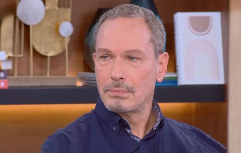 Βασίλης Κούκουρας: Αποκάλυψε πως μετά το “Κωνσταντίνου και Ελένης” καβάλησε το καλάμι και έκανε ψυχανάλυση