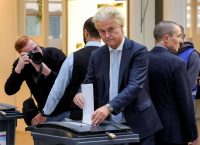 Βίλντερς Ξανά Μπροστά: Ολλανδοί στις Κάλπες για 3η Φορά σε 5 Χρόνια – Πιθανές Μήνες Συνομιλιών Βίλντερς Ξανά Μπροστά: Ολλανδοί στις Κάλπες για 3η Φορά σε 5 Χρόνια – Πιθανές Μήνες Συνομιλιών