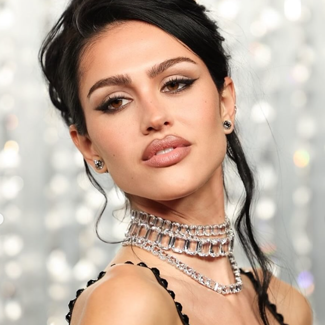 Αμέλια Γκρέι Χάμλιν: Ένα «nepo baby» που κέρδισε τη θέση του – H γυμνή της αλήθεια