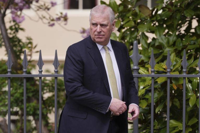 Ο Άντριου σε κρίση: Οι Βρετανοί βουλευτές πιέζουν για αφαίρεση τίτλου και Royal Lodge