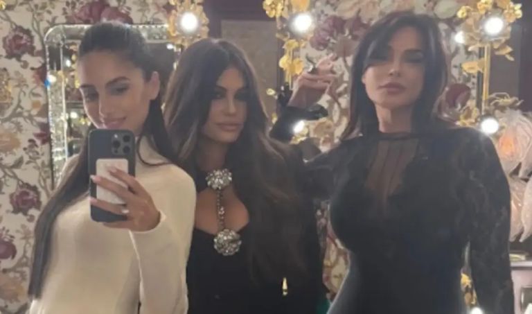 Η selfie της Αλεξάνδρας Νίκα με την Κίμπερλι Γκίλφοϊλ και τη Σήλια Κριθαριώτη – «Με τις υπέροχες κυρίες μου»