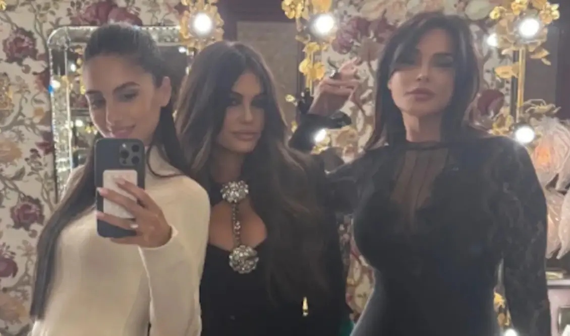 Η selfie της Αλεξάνδρας Νίκα με την Κίμπερλι Γκίλφοϊλ και τη Σήλια Κριθαριώτη – «Με τις υπέροχες κυρίες μου»