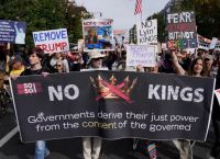 «No Kings»: Χιλιάδες στους δρόμους των ΗΠΑ ενάντια στην πολιτική του Ντόναλντ Τραμπ «No Kings»: Χιλιάδες στους δρόμους των ΗΠΑ ενάντια στην πολιτική του Ντόναλντ Τραμπ