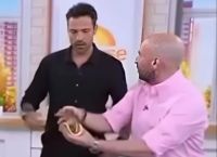 O Κωνσταντίνος Αργυρός ήταν καλεσμένος σε αυστραλιανή εκπομπή και δοκίμασε σουβλάκι… από καγκουρό