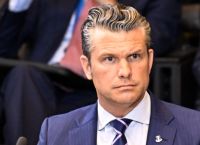 Hegseth από Βρυξέλλες: «Περισσότερα όπλα στην Ουκρανία για να τελειώσουμε τον πόλεμο» Hegseth από Βρυξέλλες: «Περισσότερα όπλα στην Ουκρανία για να τελειώσουμε τον πόλεμο»