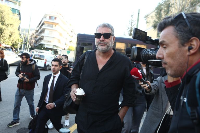 Στην Ευελπίδων ο Μπισμπίκης για το τροχαίο στη Φιλοθέη – Αντιμέτωπος με πρόστιμο
