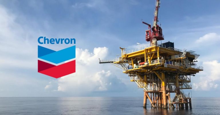 Chevron και Helleniq Energy αναλαμβάνουν τα μεγάλα θαλάσσια οικόπεδα Κρήτης και Πελοποννήσου
