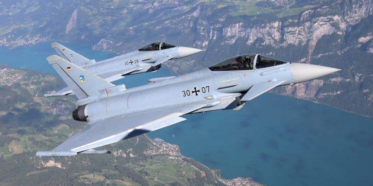 Στην Τουρκία την Δευτέρα ο Στάρμερ: Ολοκληρώνεται η συμφωνία για 40 Eurofighter