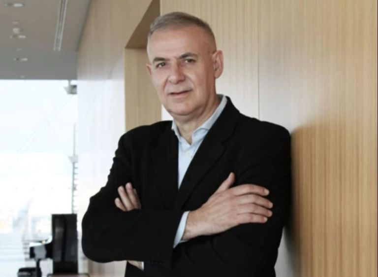 Δημοσθένης Δαββέτας στο pagenews.gr: Η κλοπή στο Λούβρο κι η ντροπή των Γάλλων