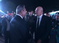 Δένδιας – Καμμένος: Φιλιά, χειραψίες και πολιτικό rebranding στη μιλιτέρ φιέστα! Δένδιας – Καμμένος: Φιλιά, χειραψίες και πολιτικό rebranding στη μιλιτέρ φιέστα!