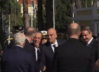 Χειραψία Μητσοτάκη – Δένδια πριν τη στρατιωτική παρέλαση της 28ης Οκτωβρίου [vid]