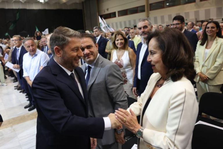 Το ΠΑΣΟΚ δεν θα γίνει ΣΥΡΙΖΑ της αντιπολίτευσης λέει η Διαμαντοπούλου