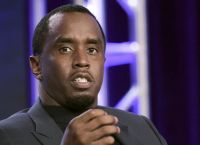 Ο Diddy παρακαλά τον δικαστή για μεταφορά σε άλλη φυλακή Ο Diddy παρακαλά τον δικαστή για μεταφορά σε άλλη φυλακή