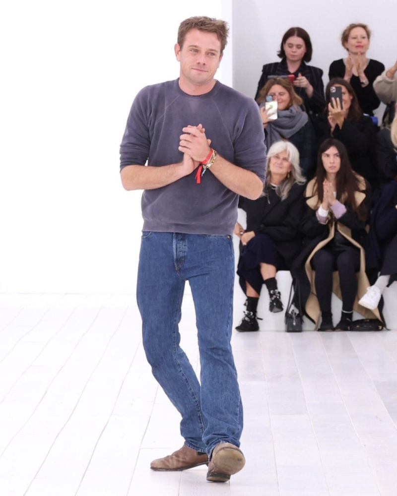 Τζόναθαν Αντερσον: Ο «Εξόριστος» της Βόρειας Ιρλανδίας που «Κατέκτησε» το Dior