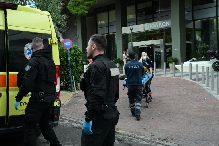 «Ακούσαμε εκκωφαντικό θόρυβο,νομίζαμε ότι έγινε έκρηξη»,λέει μάρτυρας για την τραγωδία στον Πύργο Απόλλων