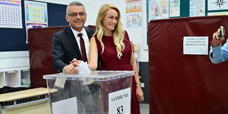 Σαρωτική νίκη Τουφάν Ερχουρμάν – Νέος «πρόεδρος» στα Κατεχόμενα από τον πρώτο γύρο