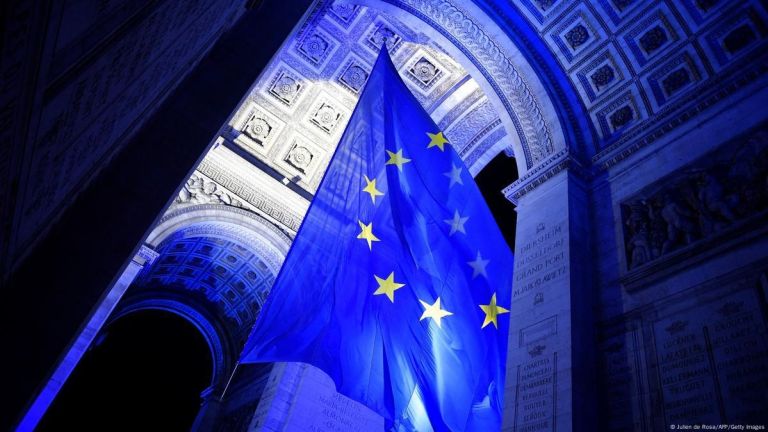 Έξι κράτη-μέλη ζητούν αναθεώρηση του Digital Networks Act πριν από την πρόταση της Κομισιόν