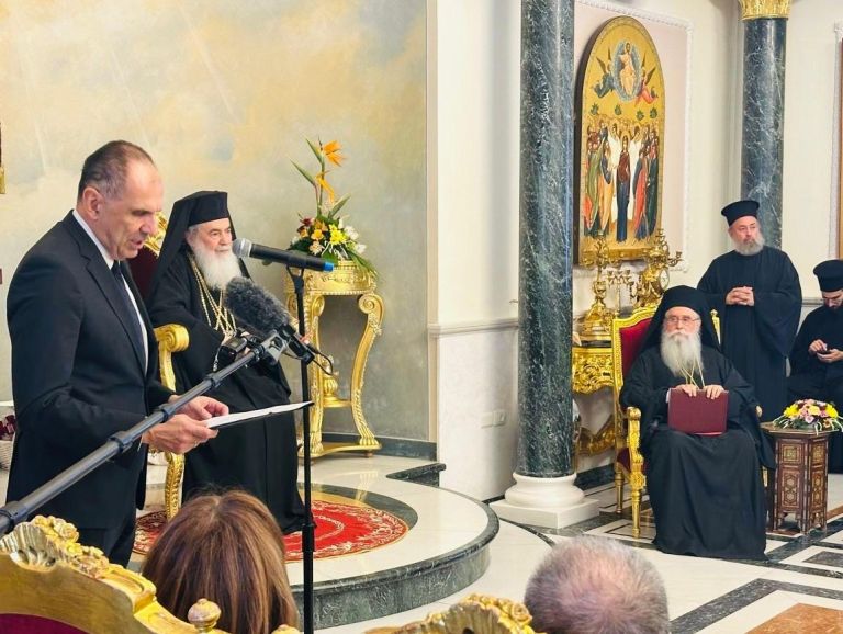 Ο Γεραπετρίτης επιβεβαίωσε προκαταρκτική συμφωνία με την Αίγυπτο για το καθεστώς της Μονής Σινά