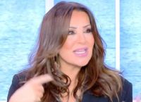 Η Ναταλία Γερμανού “απαντά” έξω από τα δόντια για τα φίλτρα στις κάμερες [vid]