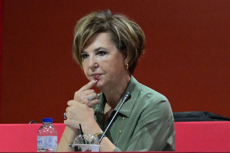 Υποκλοπές: Η Γεροβασίλη καταγγέλλει «ευθεία παρέμβαση στην πολιτική ζωή της χώρας»