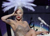 «Ο Διάβολος Φοράει Prada 2»: Η Lady Gaga στο Sequel – Γυρίσματα στο Μιλάνο με Στριπ, Χάθαγουεϊ, Μπλαντ «Ο Διάβολος Φοράει Prada 2»: Η Lady Gaga στο Sequel – Γυρίσματα στο Μιλάνο με Στριπ, Χάθαγουεϊ, Μπλαντ