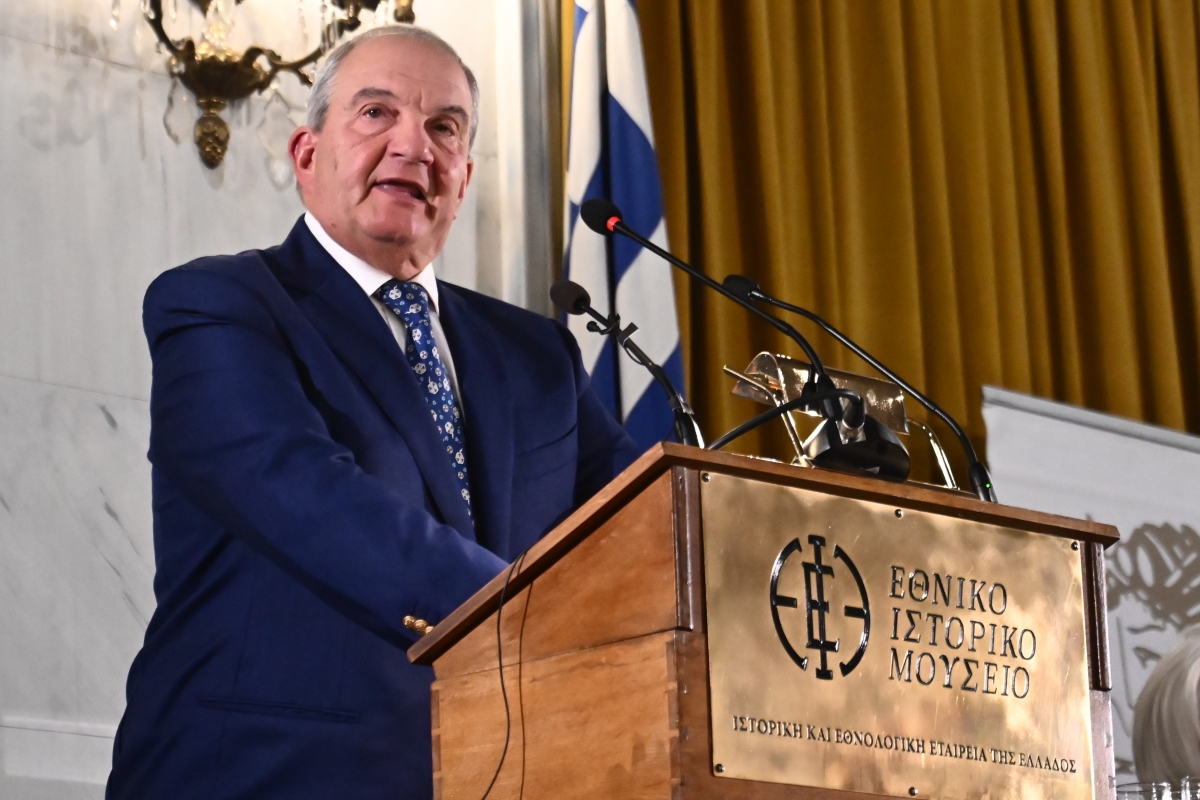 Καραμανλής: «Όταν οι πολίτες πιστεύουν ότι οι θεσμοί χειραγωγούνται, τότε έχουμε κρίση»