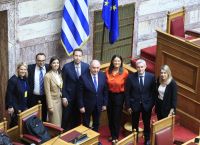 Νέο εργασιακό νομοσχέδιο: Υπερψηφίστηκε από τη Νέα Δημοκρατία – Αντιδράσεις από αντιπολίτευση και συνδικάτα Νέο εργασιακό νομοσχέδιο: Υπερψηφίστηκε από τη Νέα Δημοκρατία – Αντιδράσεις από αντιπολίτευση και συνδικάτα