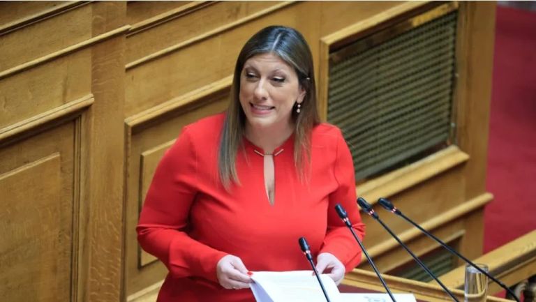 Ζωή Κωνσταντοπούλου: Ανυπακοή στην παρέλαση – «Θα μας συλλάβει ο Μητσοτάκης;»