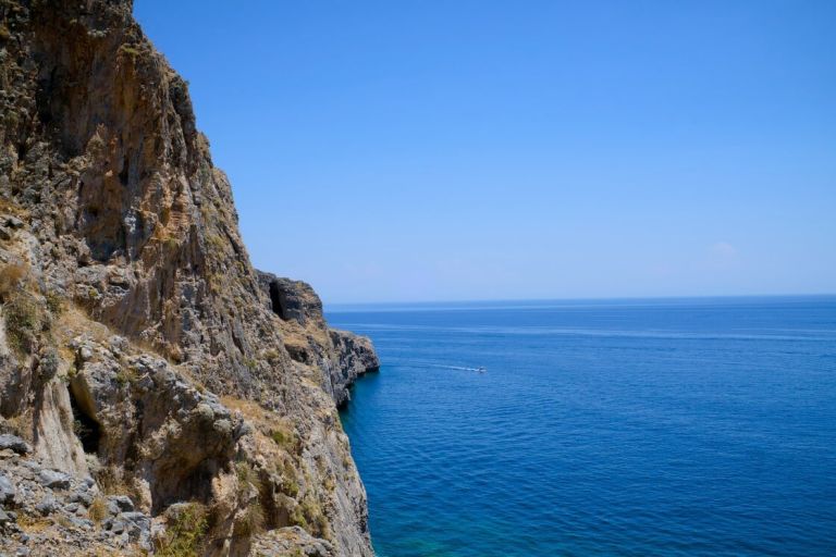 Κορινθιακός Κόλπος: Ανακάλυψη Υπόγειου Συστήματος Γλυκού Νερού 800.000 Ετών