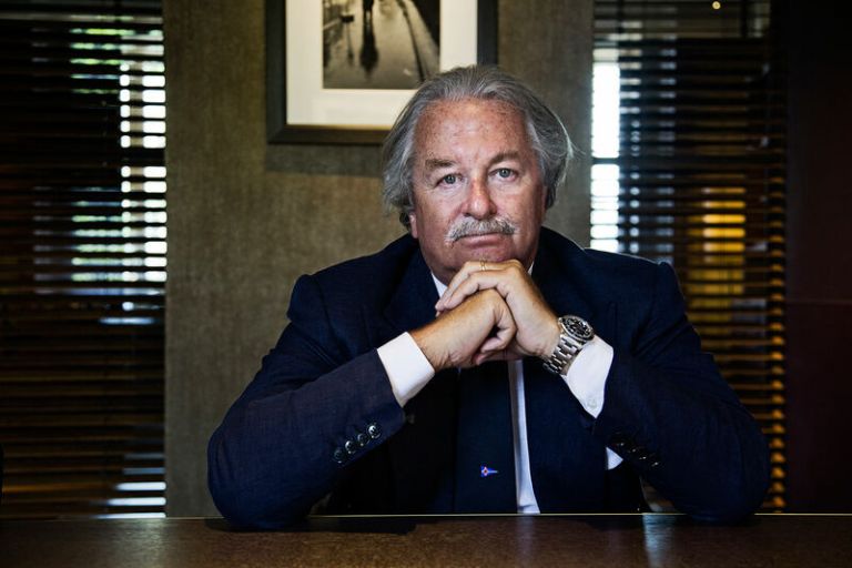 Loro Piana: Η Σιωπηλή Δύναμη που Ντύνει την Ελίτ του Κόσμου