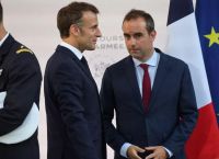 Η Γαλλία σε τροχιά αστάθειας: Ο Μακρόν, οι πέντε παραιτήσεις και το τέλος της “γαλλικής κανονικότητας” Η Γαλλία σε τροχιά αστάθειας: Ο Μακρόν, οι πέντε παραιτήσεις και το τέλος της “γαλλικής κανονικότητας”