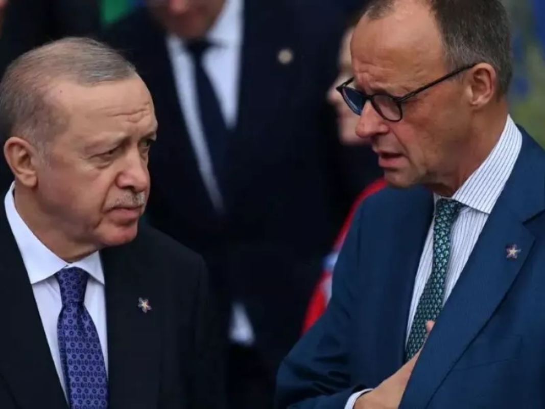 Μερτς – Ερντογάν: Διπλωματικό μπρα-ντε-φερ με φόντο το SAFE και το casus belli