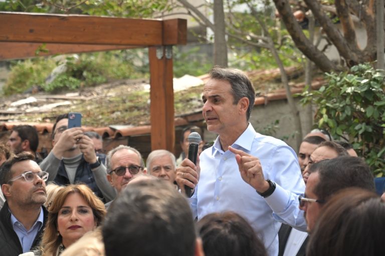 Μητσοτάκης στα Μελίσσια: «Μείωση φόρων και στήριξη νοικοκυριών απέναντι στην ακρίβεια»