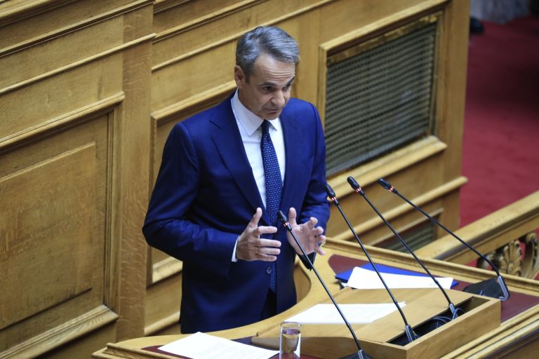 Μητσοτάκης από Βουλή: Εξωτερική πολιτική με ψυχραιμία – Όχι σε “καφενειακούς” χειρισμούς