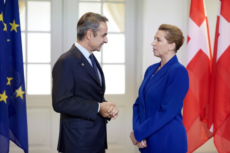 Μητσοτάκης από Κοπεγχάγη: «Ώρα να ενεργοποιήσει η Ευρώπη πόρους για την Άμυνα»
