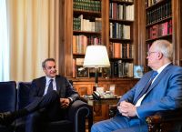 Mitsotakis Highlights Tomb of the Unknown Soldier’s Symbolic Importance & Greece’s Role in Middle East Peace Mitsotakis Highlights Tomb of the Unknown Soldier’s Symbolic Importance & Greece’s Role in Middle East Peace