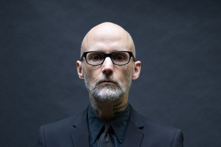 Moby: Ο Vegan Μουσικός και Ακτιβιστής Επιστρέφει στην Ελλάδα