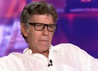 Γιάννης Μπέζος για Πέτρο Φιλιππίδη: «Θα προτιμούσα η περιπέτειά του να ήταν ένα κακό όνειρο» Γιάννης Μπέζος για Πέτρο Φιλιππίδη: «Θα προτιμούσα η περιπέτειά του να ήταν ένα κακό όνειρο»