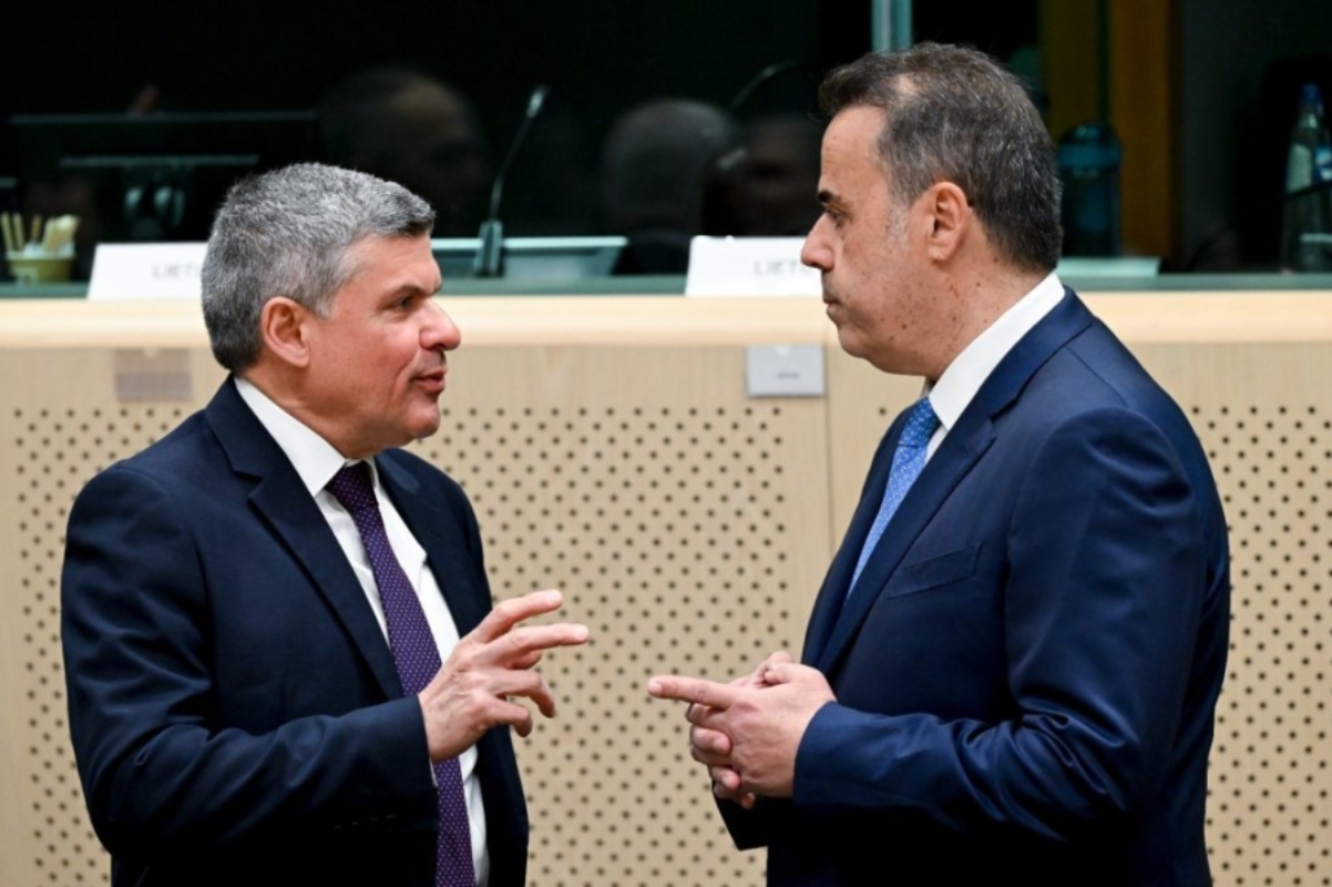 Καλωδιακή αναμέτρηση Αθήνας-Λευκωσίας: Έρχεται ο Γ. Παπαναστασίου στην Αθήνα