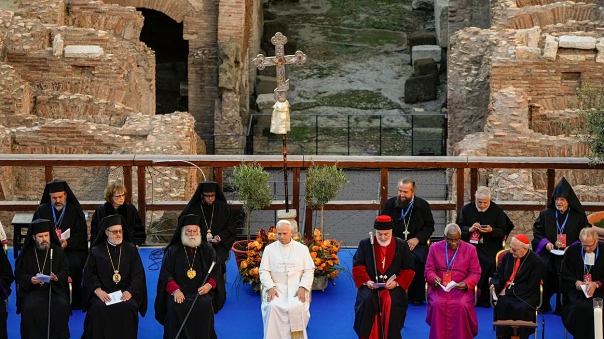 Πάπας Λέων ΙΔ΄ στο Κολοσσαίο: Έκκληση για «μια εποχή συμφιλίωσης» και τέλος στους πολέμους