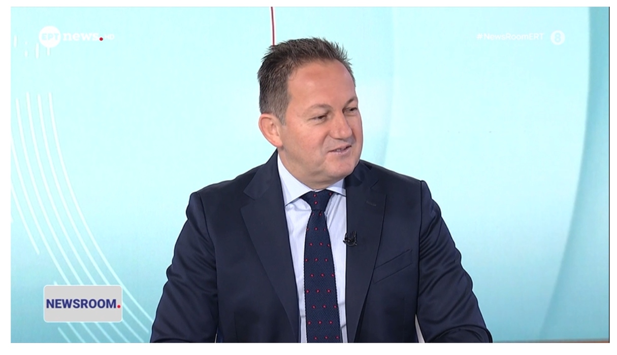 Ο Πέτσας ΚΑΤΑΚΕΡΑΥΝΩΝΕΙ: «Όχι άλλο ψέμα για εργαζόμενους και 13ο!»